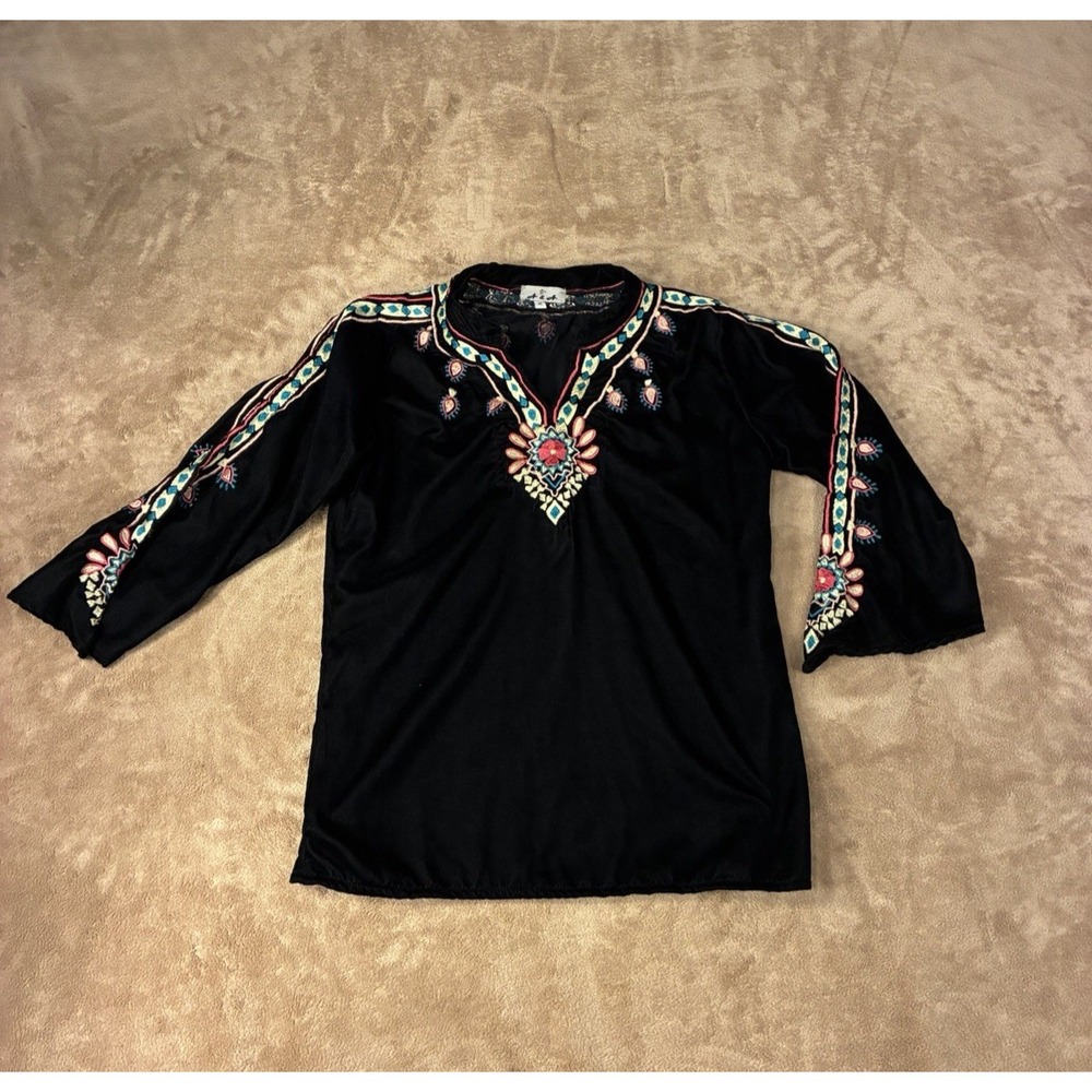 A&A Black Velvet Geometric Embroidered Tunic Top Womens M Boho Blouse Whimsigoth
